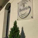 Bonus מלון